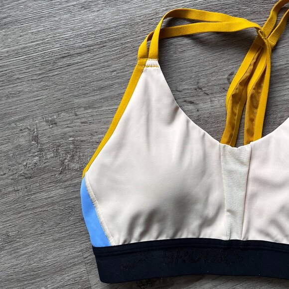 Brooks Women's Bra Size M - Picture 2 of 7